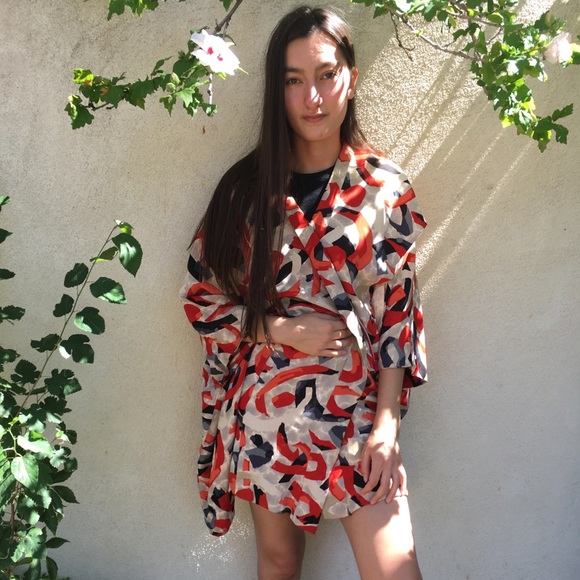 Vintage Short Japanese Kimono - Picture 1 of 6